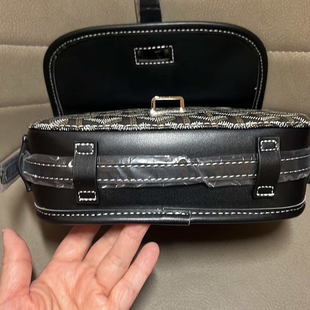 Patterned Mini Shoulder bag Brand New - Picture 7 of 8